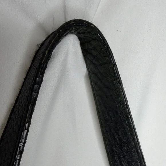 Cole Haan Elegant Black Leather Hobo Bag - Picture 4 of 9